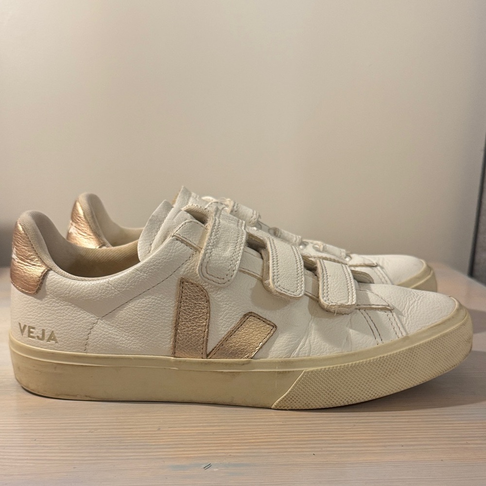 Veja Cream and Gold Velcro Sneakers